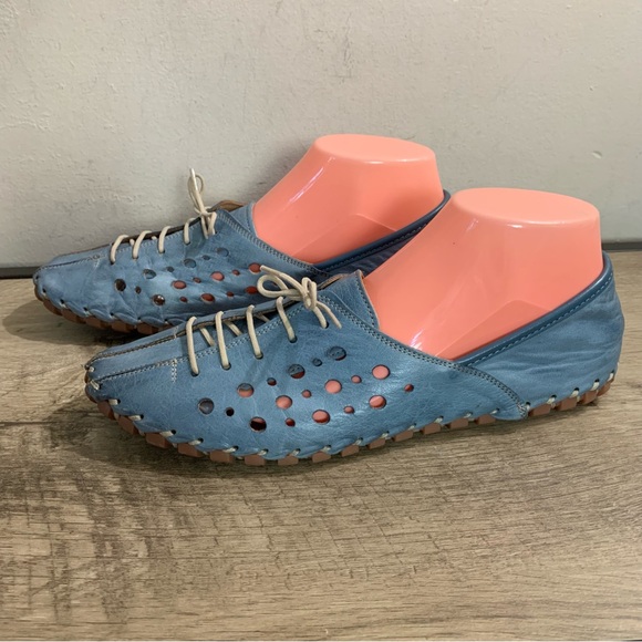 Women's Blue Leather SPRING STEP Laser Cut-Out MOONWALK Flats COMFORT SHOES 41 - Picture 3 of 9